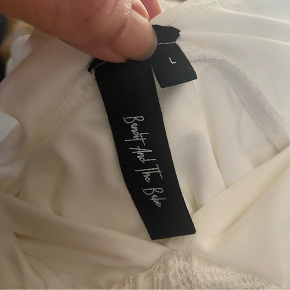 BANDIT AND THE BABE White Plunge Long Sleeve Beach Dress w/ Gold Accent-Large - Picture 8 of 10